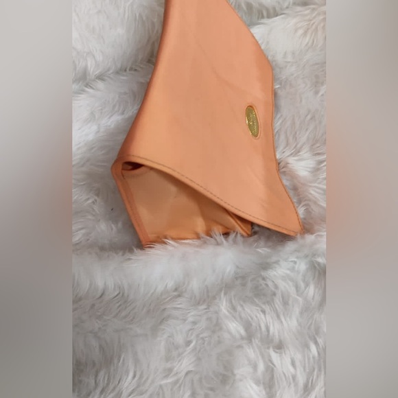 Christian Dior Peach Clutch - Picture 3 of 10